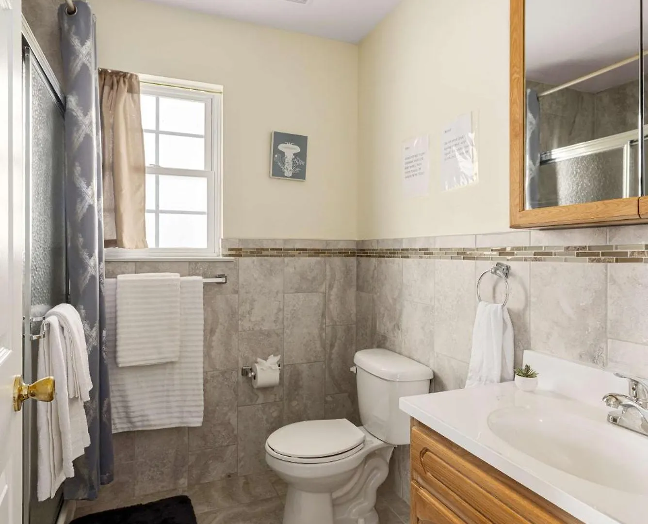 2Nd Flr Gated Apt With Gym Near Newark-Penn Station 0*, Newark