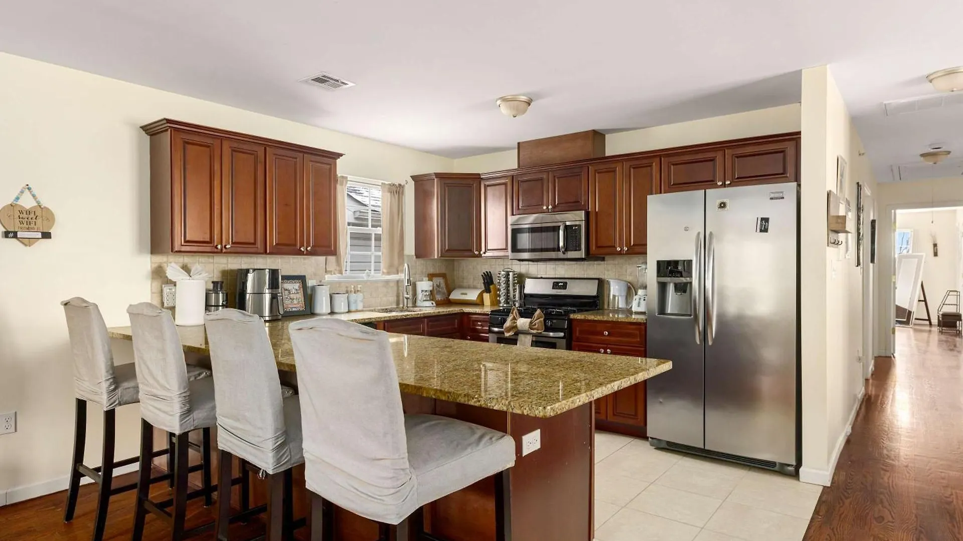 2Nd Flr Gated Apt With Gym Near Newark-Penn Station Holiday home