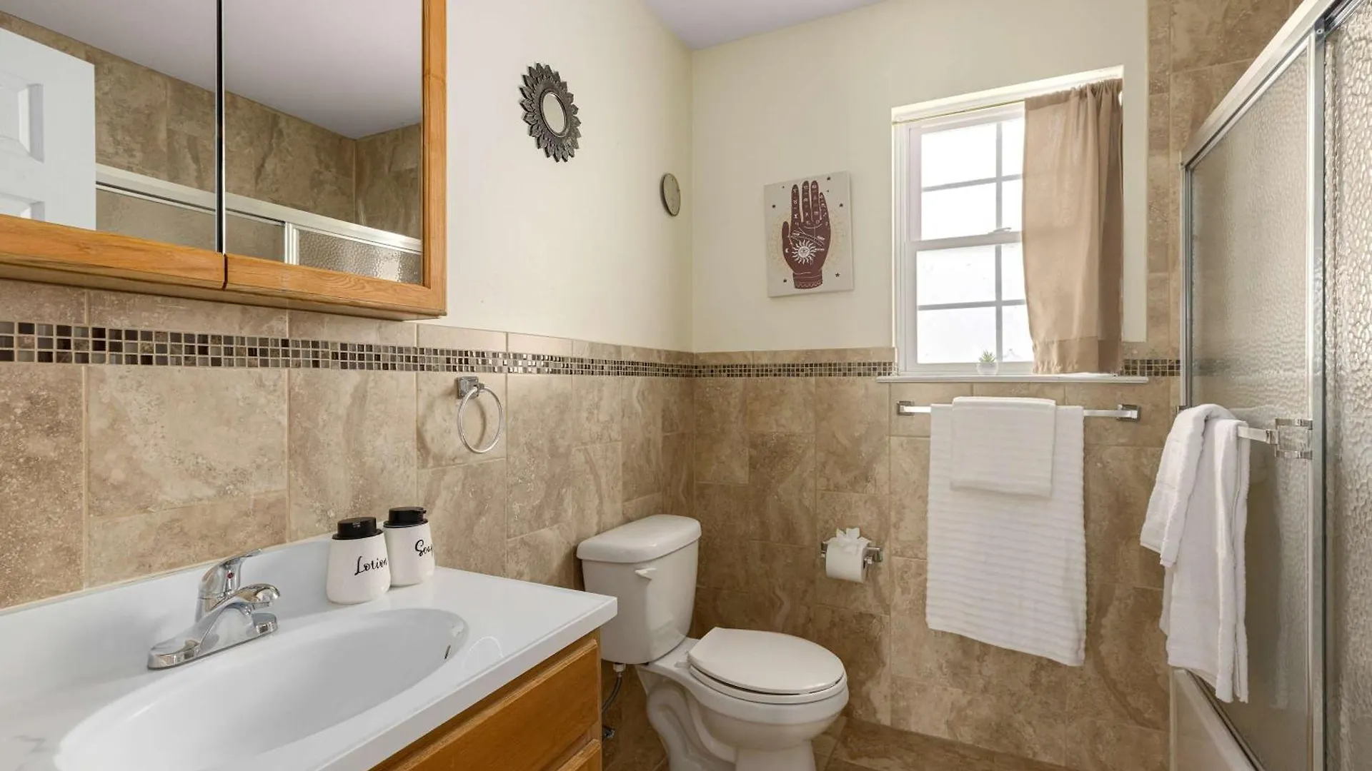 Newark Pearl, 3Bd 2Ba Perfect For Families Work Trips And More