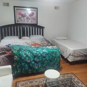 Cosy Bedroom 12mins To Airport Prudential Njit Umdj Penn Station Newark